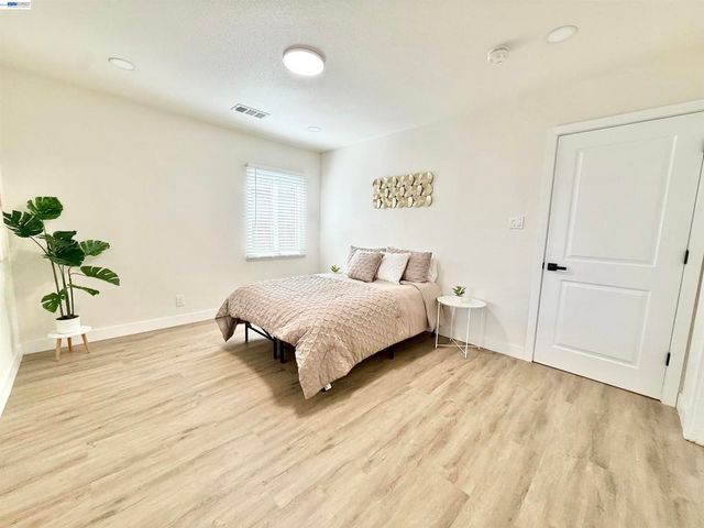 3879 James Ave, Fremont, CA 94538
