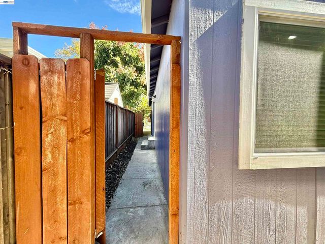 3879 James Ave, Fremont, CA 94538