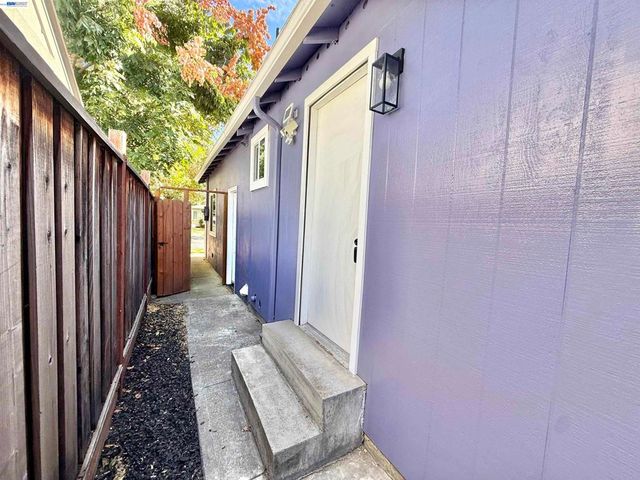 3879 James Ave, Fremont, CA 94538