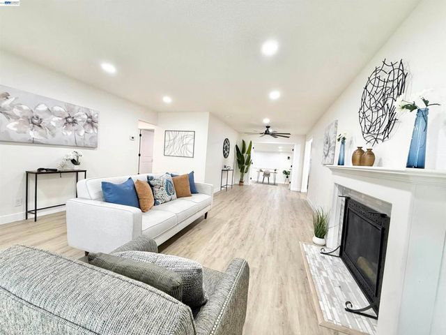 3879 James Ave, Fremont, CA 94538