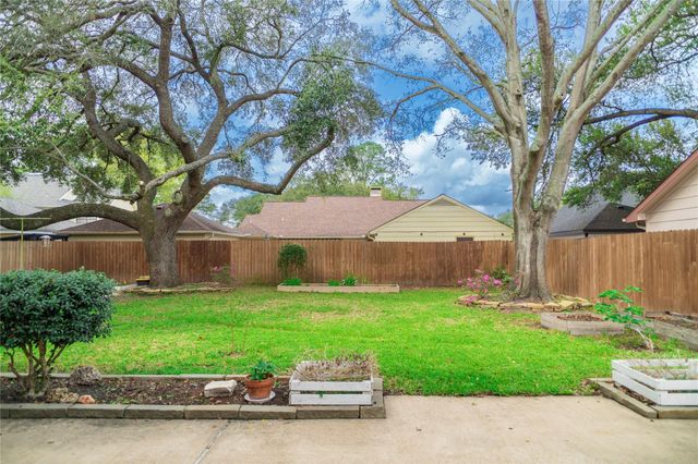 18310 Spellbrook Drive, Houston, TX 77084