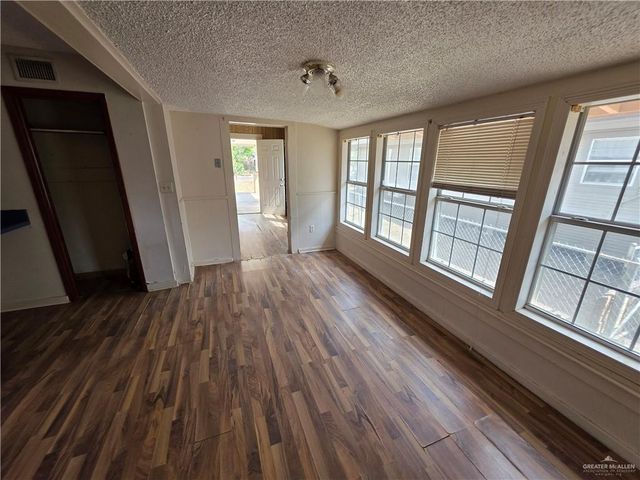 1321 N Saint Marie Street, Mission, TX 78572