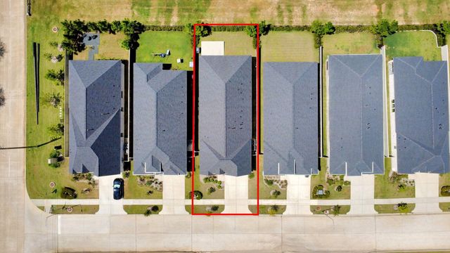 111 Harlequin Duck Court, Magnolia, TX 77354