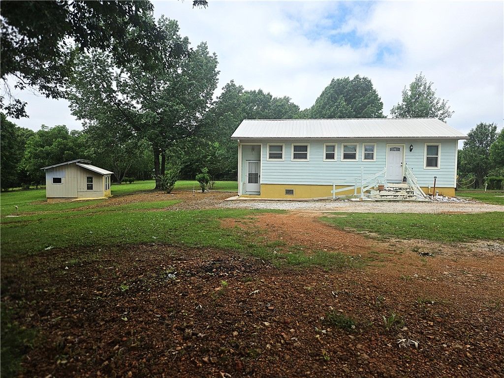 1699 Hawkins Road, Harrison, AR 72601