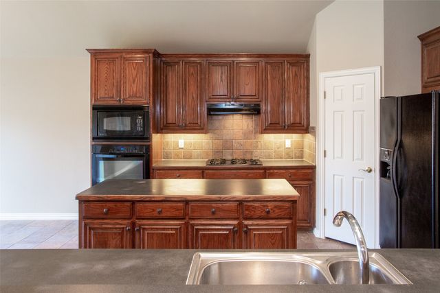 6316 Garwin Drive, Fort Worth, TX 76132