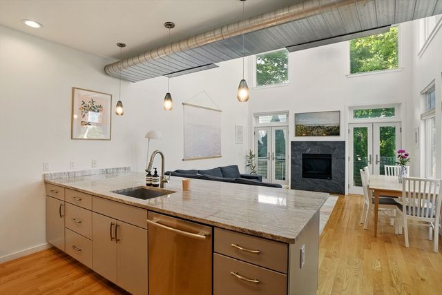 151 Sherman St, Cambridge, MA 02140