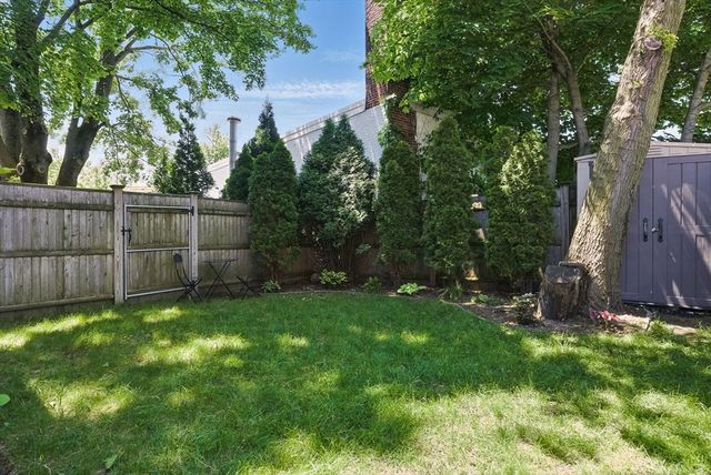 151 Sherman St, Cambridge, MA 02140