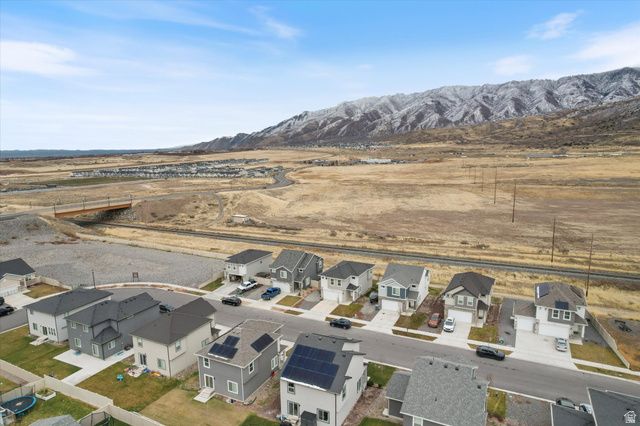 1698 S FREESTONE BLVD, Santaquin, UT 84655