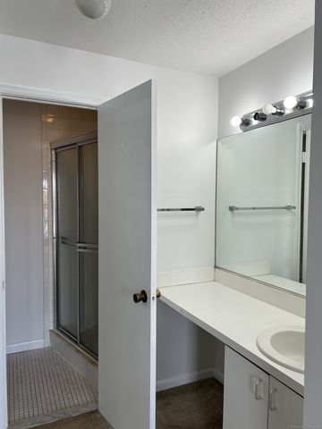 90 Kane Street C1, West Hartford, CT 06119