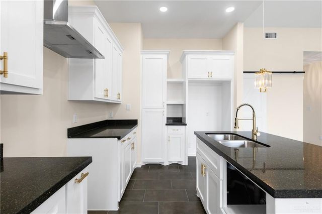 17963 Redwood Street, Harlingen, TX 78552