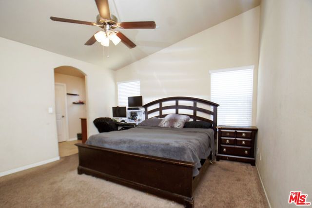 6014 Samuelson Street, Bakersfield, CA 93313