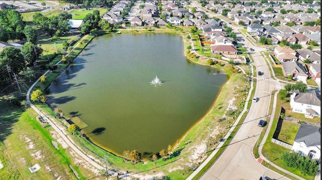 9915 Blissfull Valley Lane, Tomball, TX 77375