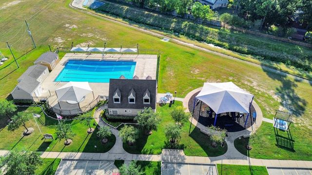 9915 Blissfull Valley Lane, Tomball, TX 77375