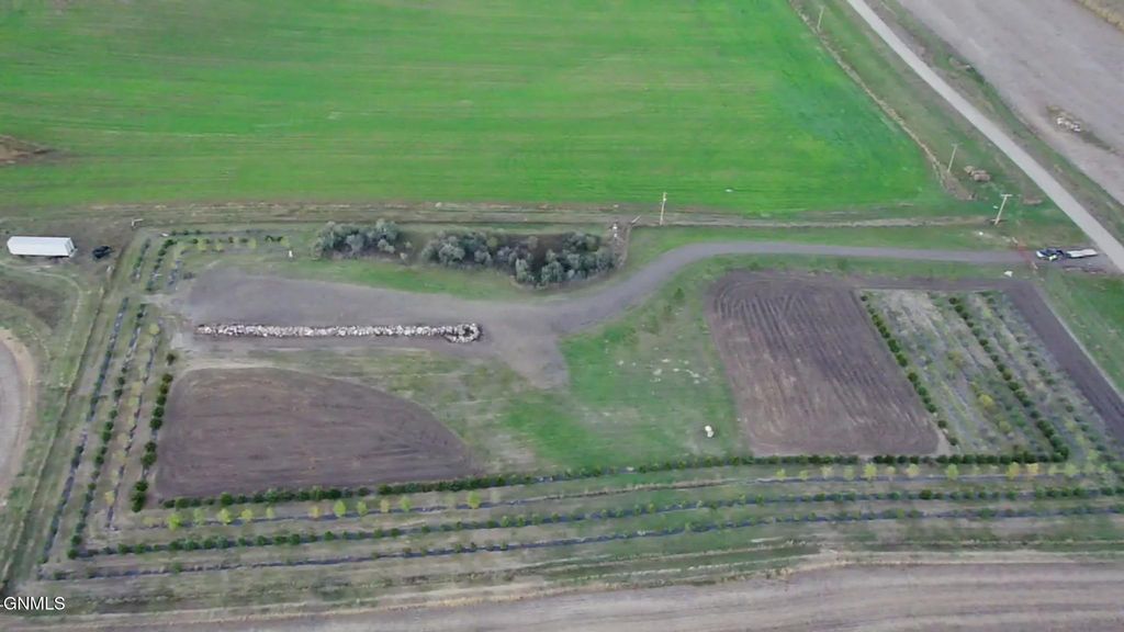 6851 2nd Avenue SW, Hazelton, ND 58544 photo 6