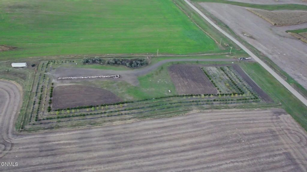 6851 2nd Avenue SW, Hazelton, ND 58544 photo 8