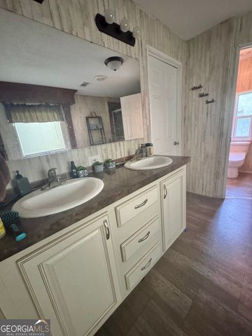 92 Graham Lane, Claxton, GA 30417