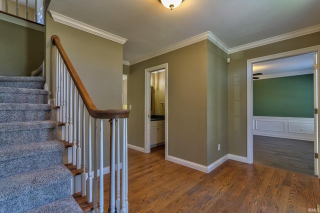 4433 Foxmoor Drive, Newburgh, IN 47630