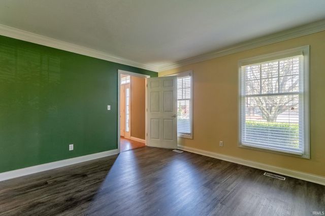 4433 Foxmoor Drive, Newburgh, IN 47630