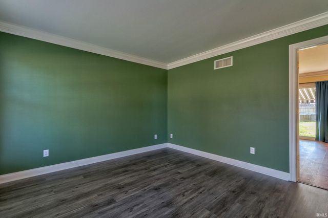 4433 Foxmoor Drive, Newburgh, IN 47630