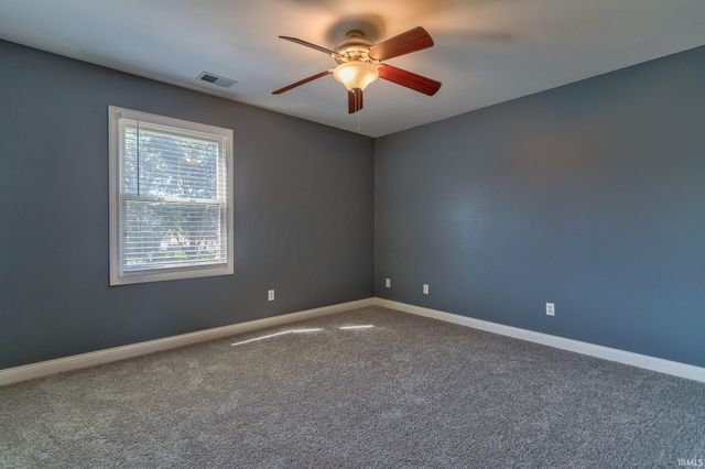 4433 Foxmoor Drive, Newburgh, IN 47630