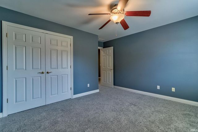 4433 Foxmoor Drive, Newburgh, IN 47630