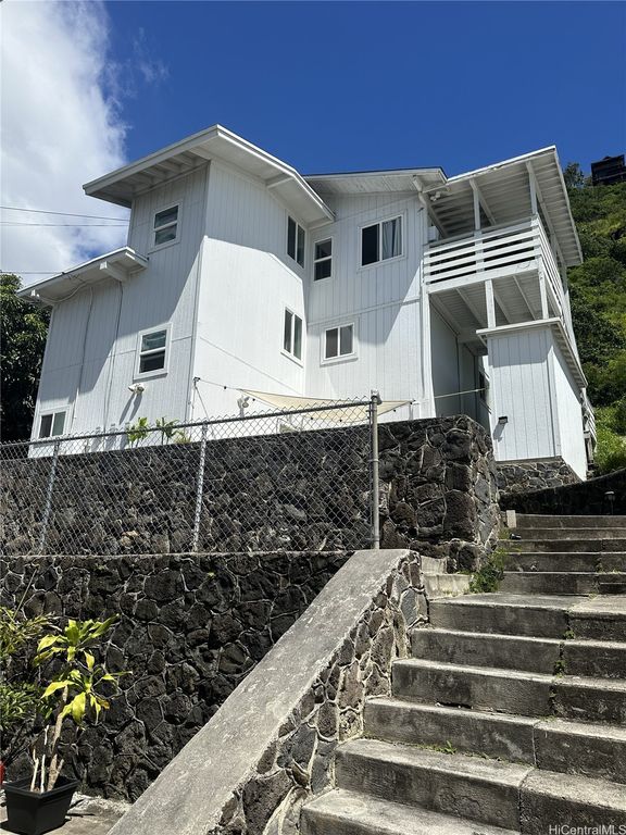 2001 10th Avenue, Honolulu, HI 96816