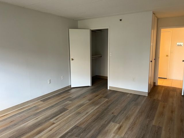 1 Pond St. 8K, Winthrop, MA 02152