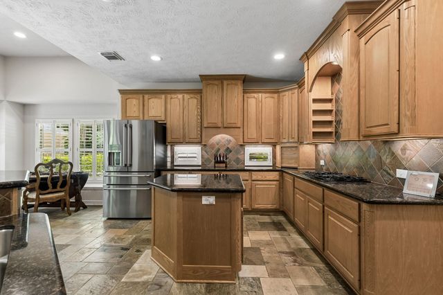 8978 Willow Springs Lane, Conroe, TX 77302