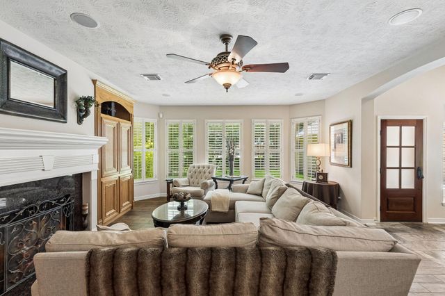 8978 Willow Springs Lane, Conroe, TX 77302