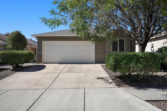 8724 N La Vida Lane SW, Albuquerque, NM 87121