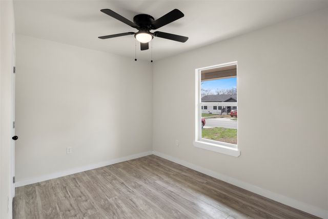 4901 Roanoke Street, Fort Worth, TX 76116
