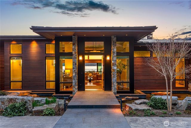 1655 73rd Avenue NE, Medina, WA 98039