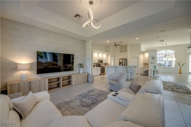 1909 SW 46th TER, Cape Coral, FL 33914