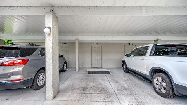 7652 EAGLE CREEK DRIVE 7598, Sarasota, FL 34243