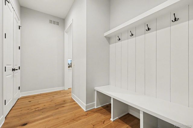 57382 Meadowridge Drive, Washington Township, MI 48094