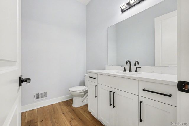 57382 Meadowridge Drive, Washington Township, MI 48094