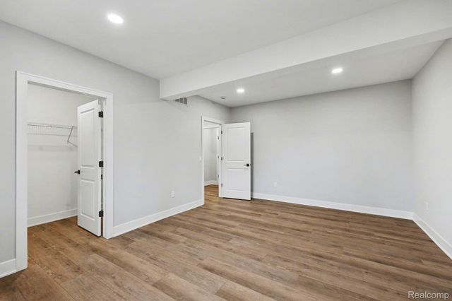 57382 Meadowridge Drive, Washington Township, MI 48094