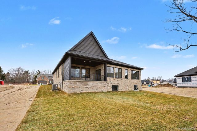 57382 Meadowridge Drive, Washington Township, MI 48094