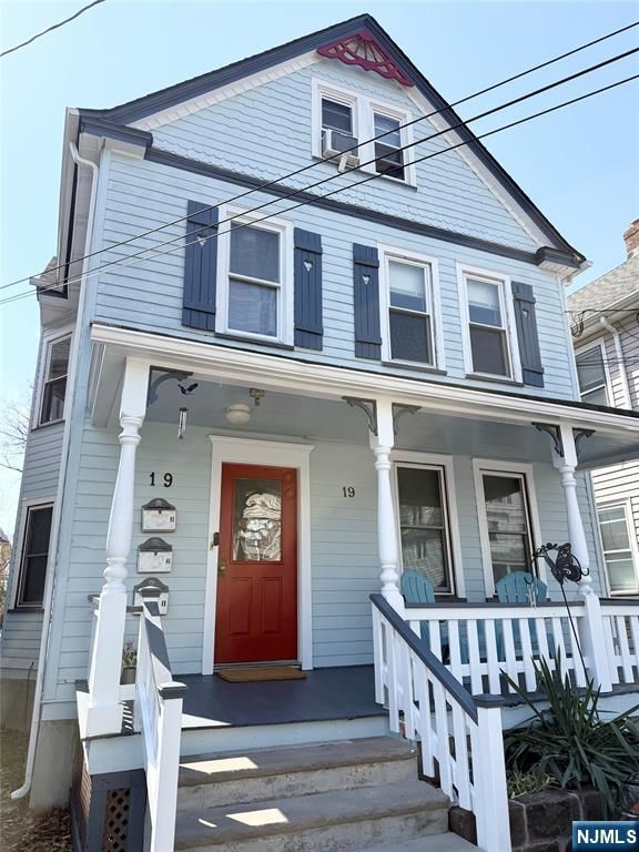 19 Sylvan Place, Montclair, NJ 07042