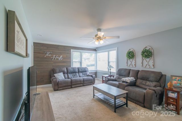 1116 Montgomery Avenue, Albemarle, NC 28001