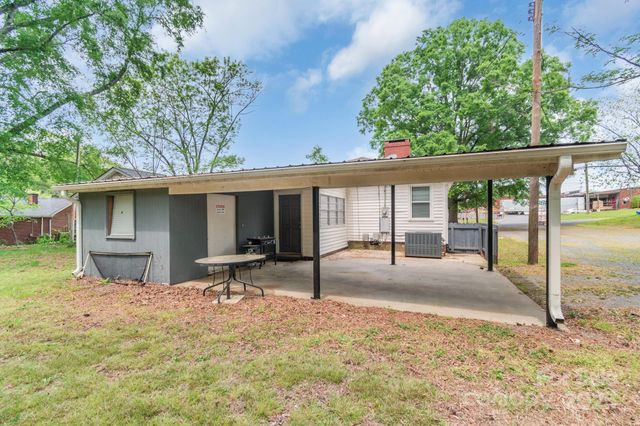 1116 Montgomery Avenue, Albemarle, NC 28001