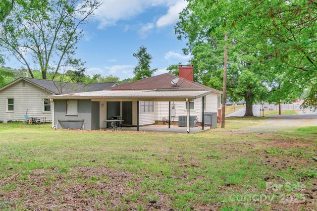 1116 Montgomery Avenue, Albemarle, NC 28001