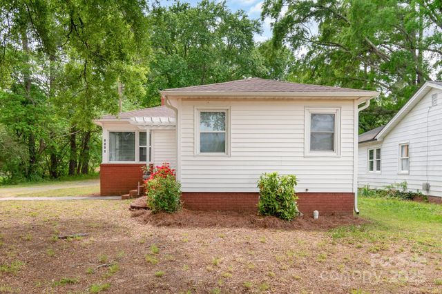 1116 Montgomery Avenue, Albemarle, NC 28001