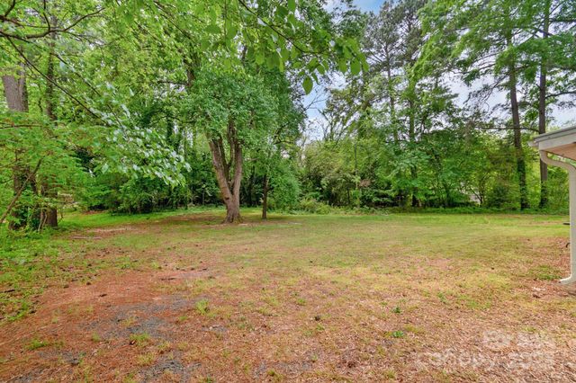 1116 Montgomery Avenue, Albemarle, NC 28001