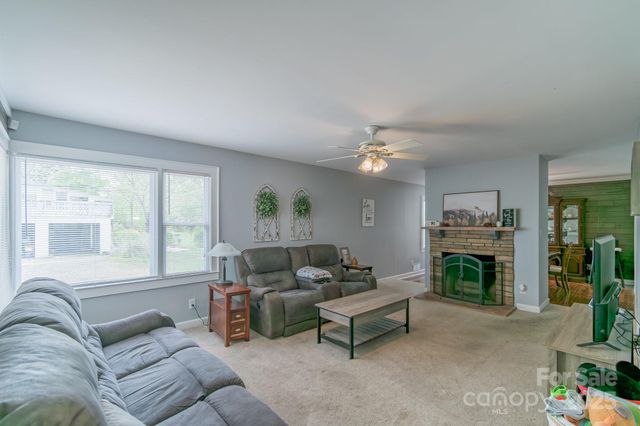 1116 Montgomery Avenue, Albemarle, NC 28001
