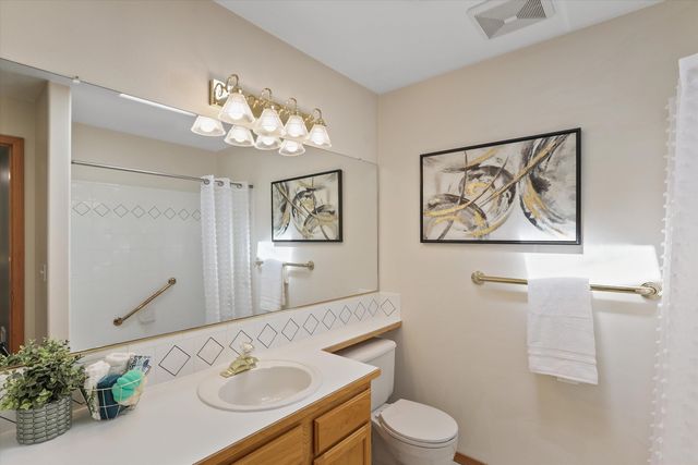 5216 W Bedford Ave, Spokane, WA 99208