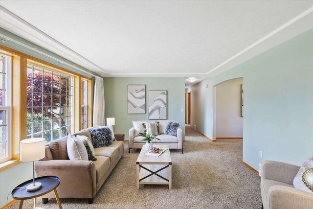 5216 W Bedford Ave, Spokane, WA 99208