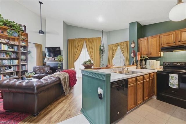 4707 Goldeneye CT, Virginia Beach, VA 23462