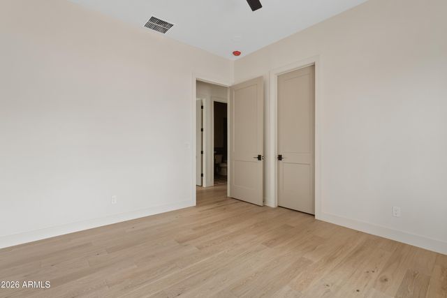 4035 E OSBORN Road, Phoenix, AZ 85018