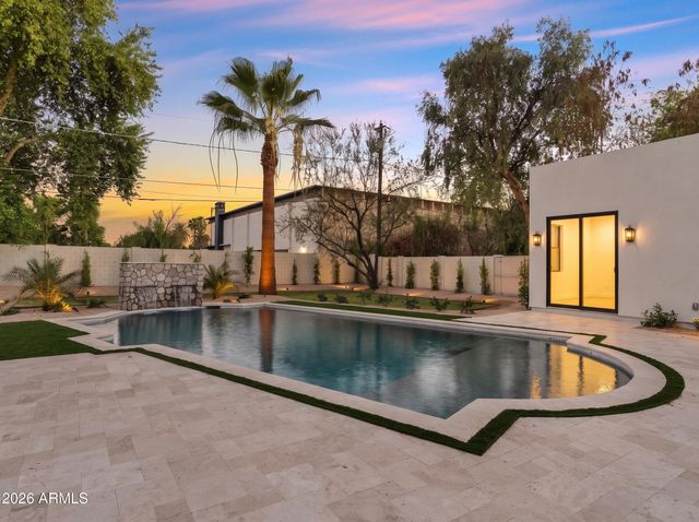 4035 E OSBORN Road, Phoenix, AZ 85018